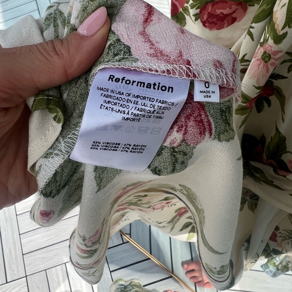 Reformation Hilda Dress in Jadin - Picture 10 of 15